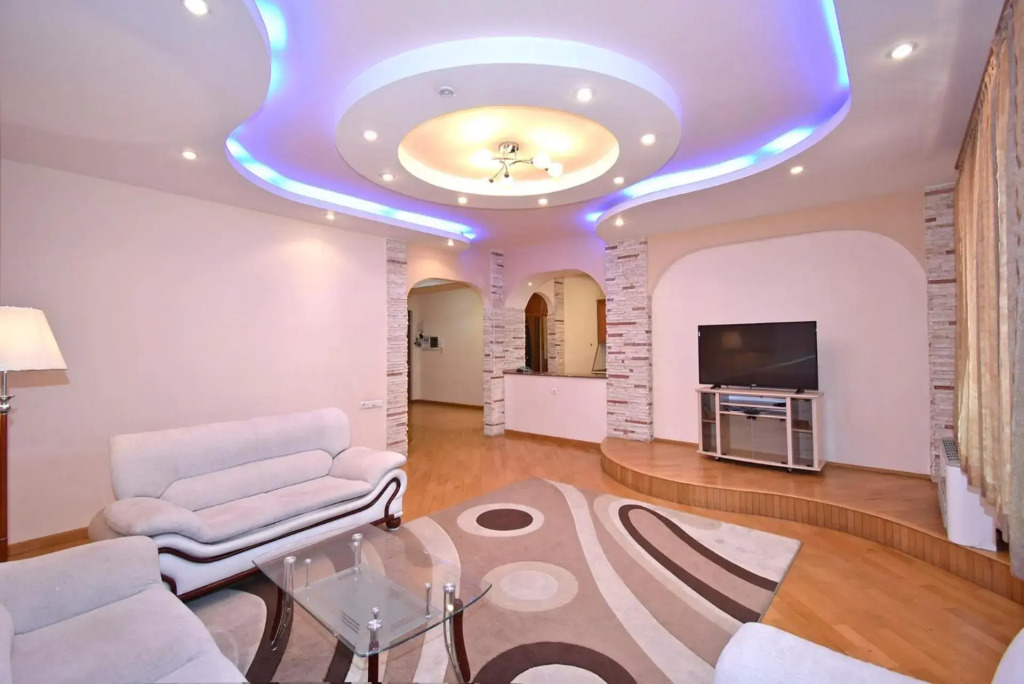 Northern Avenue, 2 bedrooms Luxury, Unique apartment HH656