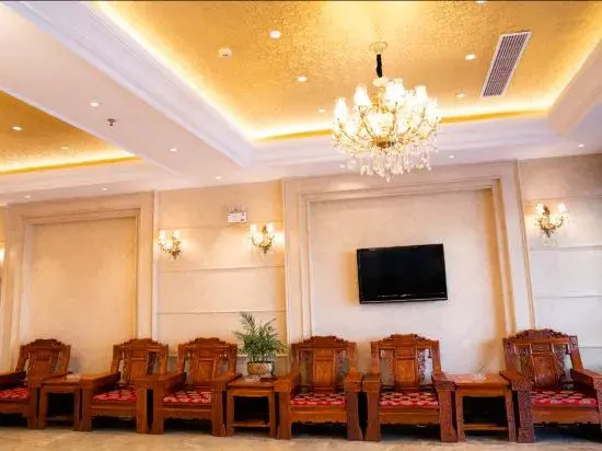 East to Hongqinglou Hotel