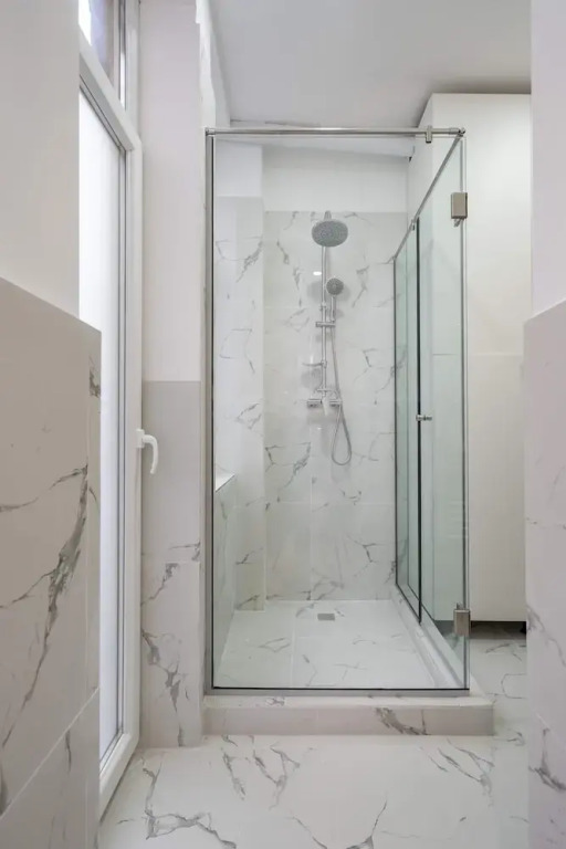 Contemporary Aparthotel 2-BR Flats Near Old Town Quiet & Serene