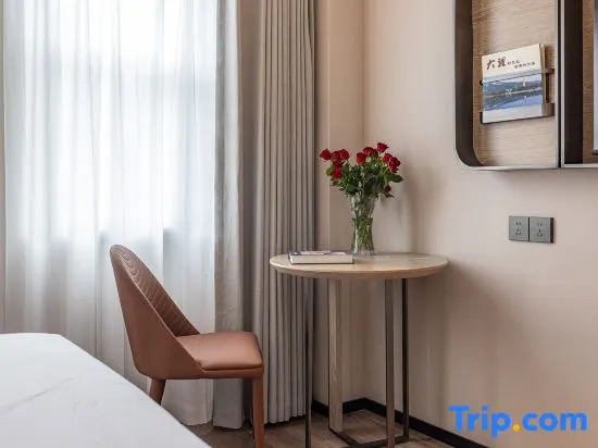 Yuebo Huanshe Designer Art Hotel (Dali Erhai Taiye International Plaza Branch)