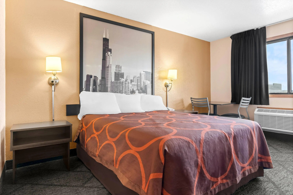 Super 8 by Wyndham Bourbonnais/Kankakee Area