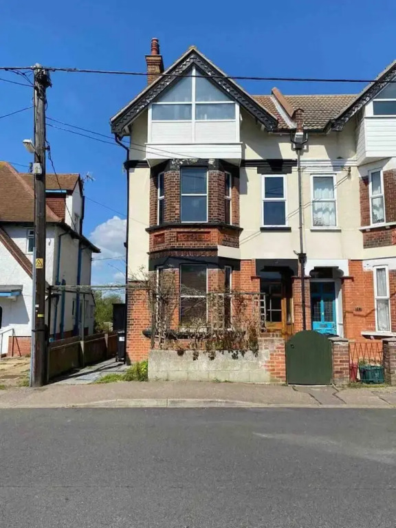 Edwardian Villa by the Sea Sleeps 8 Coastal Walk
