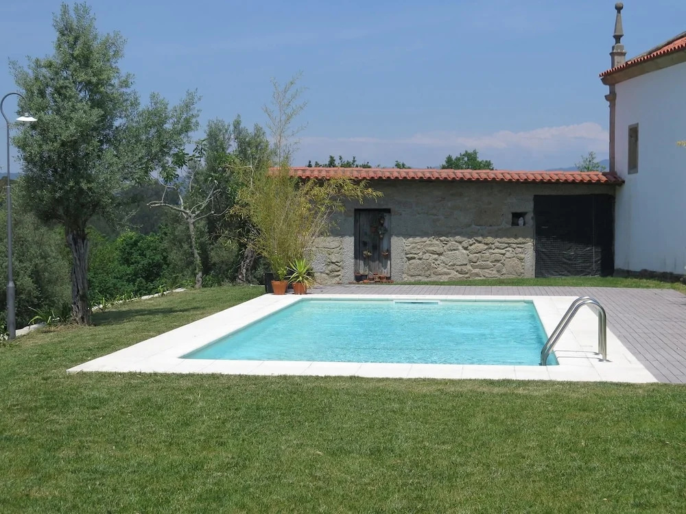 House With 4 Bedrooms in Povoa de Lanhoso, With Wonderful Mountain Vie