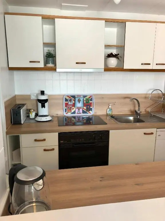 Appartement 80 m2,Port Rhodes D-2 chambres, terrasse panoramique, vue sur le canal principal d’Empuriabrava