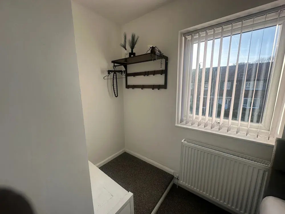 Airport House - Long Stays, Near Hospital!