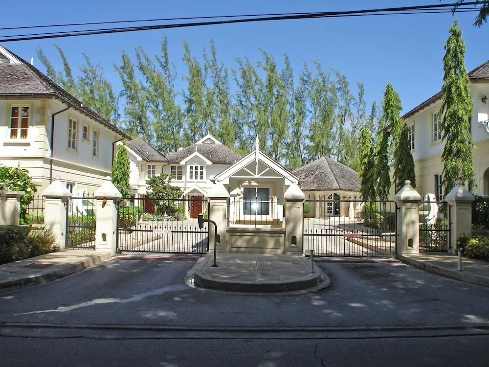 Luxury Townhome in Sandy Lane Neighborhood by BSL Rentals