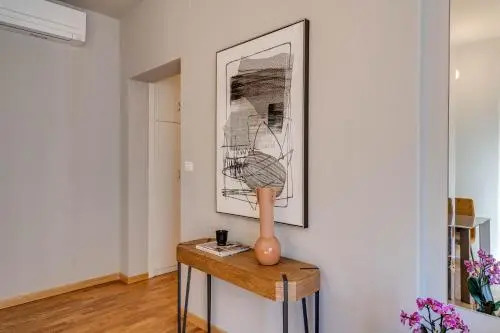 Santo Stefano Apartment