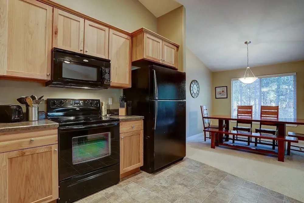 560 Marsh Hawk 3 Bedroom Home by Redawning