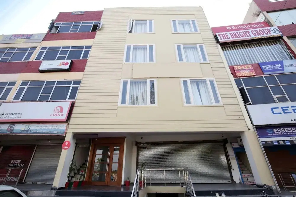 Hotel Joy by OYO Rooms