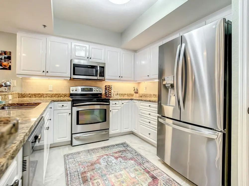 Oceanwalk Jr Penthouse Close to Pool Beach Access Ow14 604