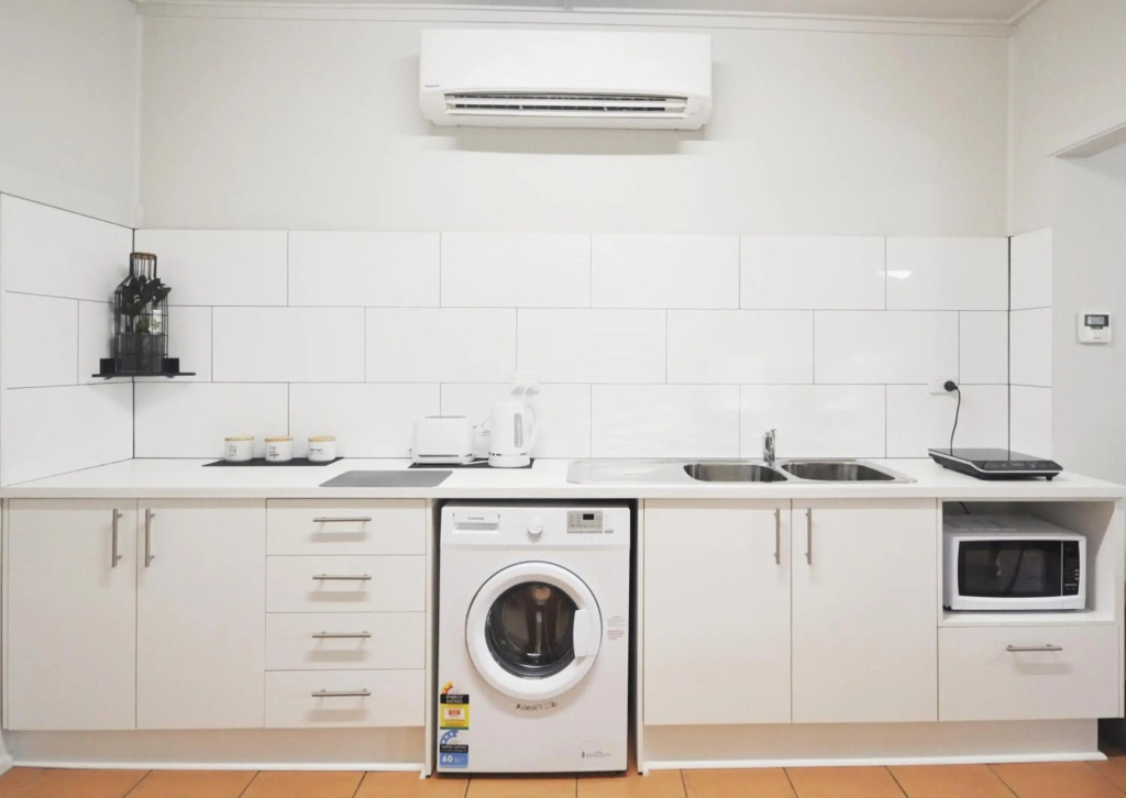 Bribie Beach Bungalow