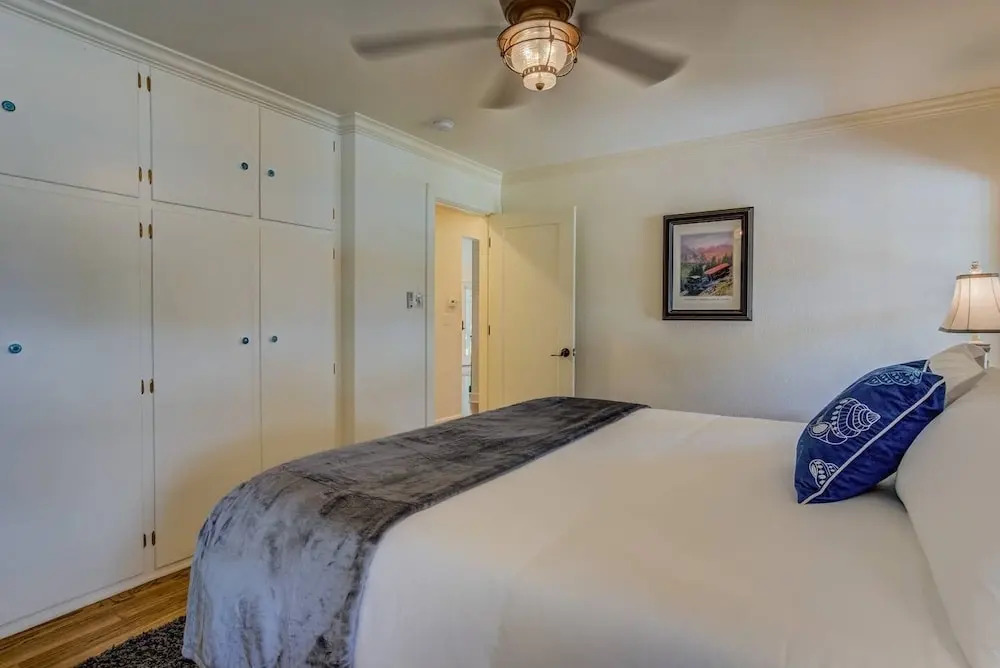 5BR Mnt Viewsdowntown Luxuryfirepit & RV Parking