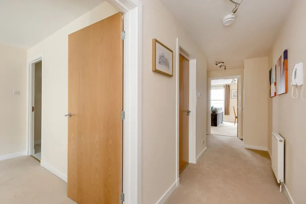 404 Dalry Gait Apartment 2