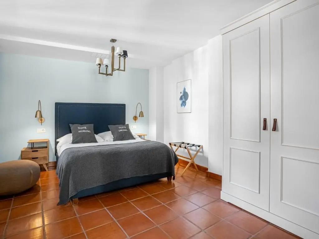 Limehome Granada Calle Santa Ana