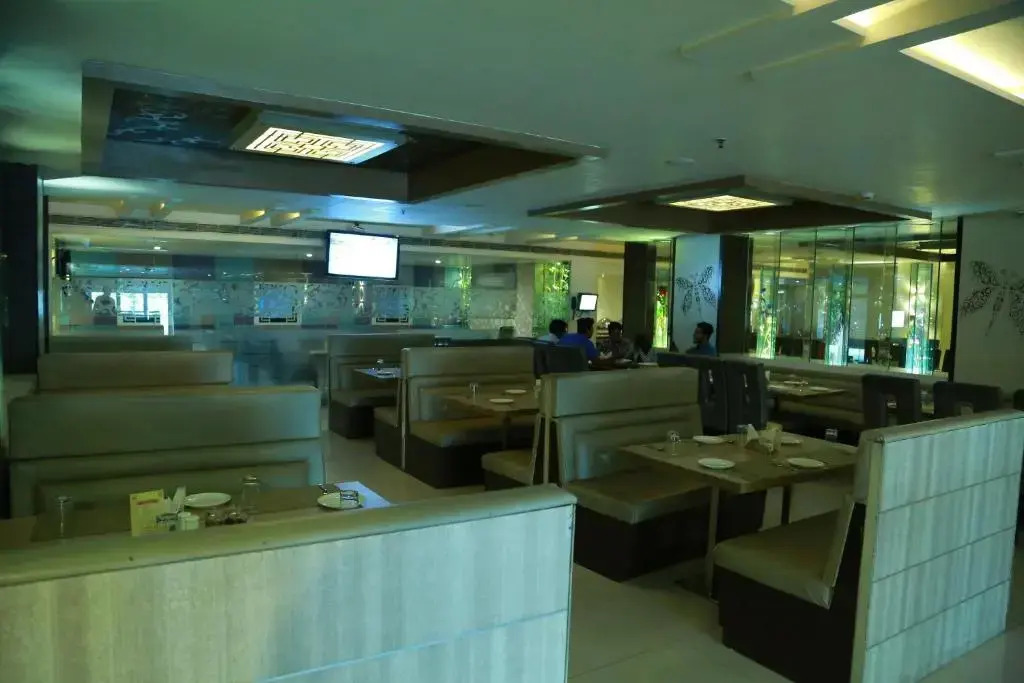 Hotel Swagath Grand Ecil