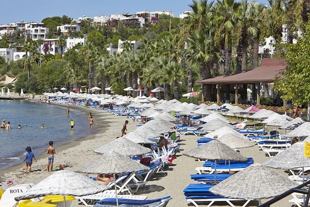 Meteor Beach Hotel