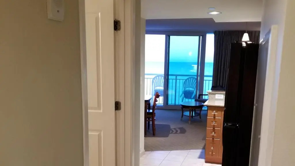 Direct Ocean Front 8th Floor
