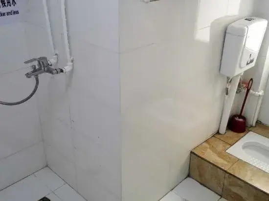 Yanwujia Youth Hostel