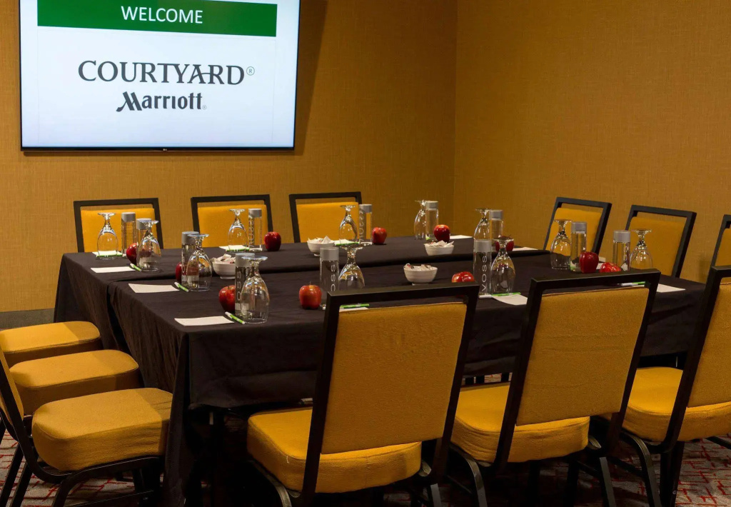 Courtyard by Marriott Lafayette