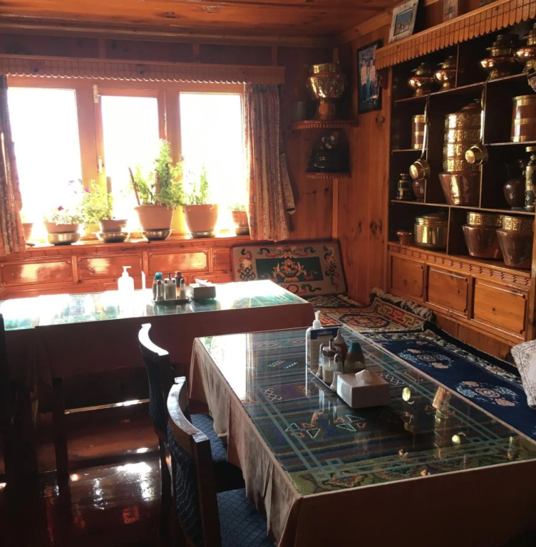 Hotel Khangri