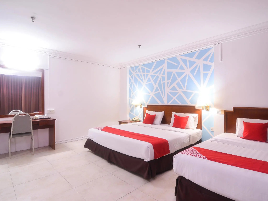 OYO 11342 Liwah Hotel