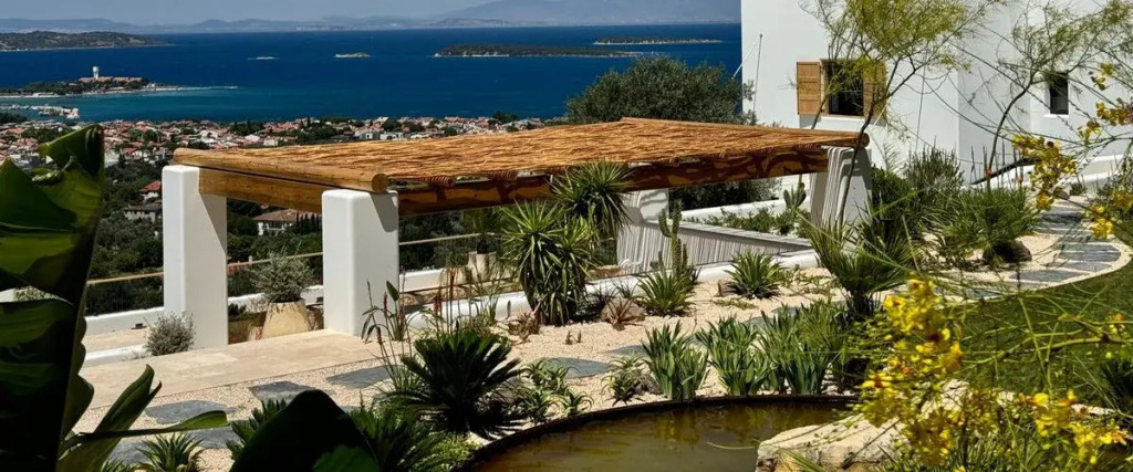 Villa Ankinára in Urla by Izmir
