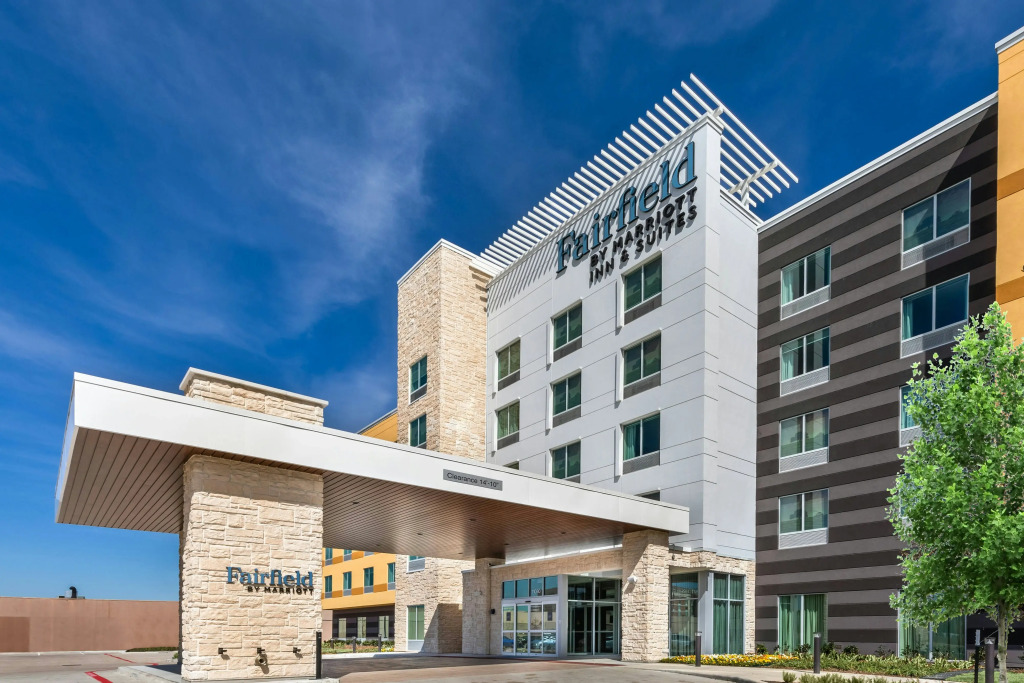 Fairfield Inn & Suites Houston Memorial City Area