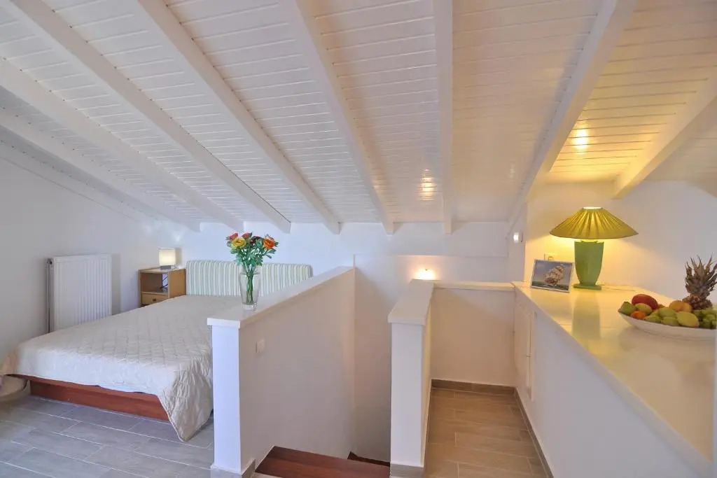Stephandra Villa