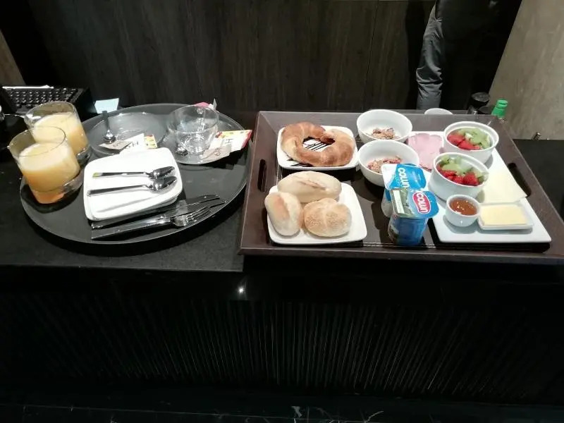 Hotel H9