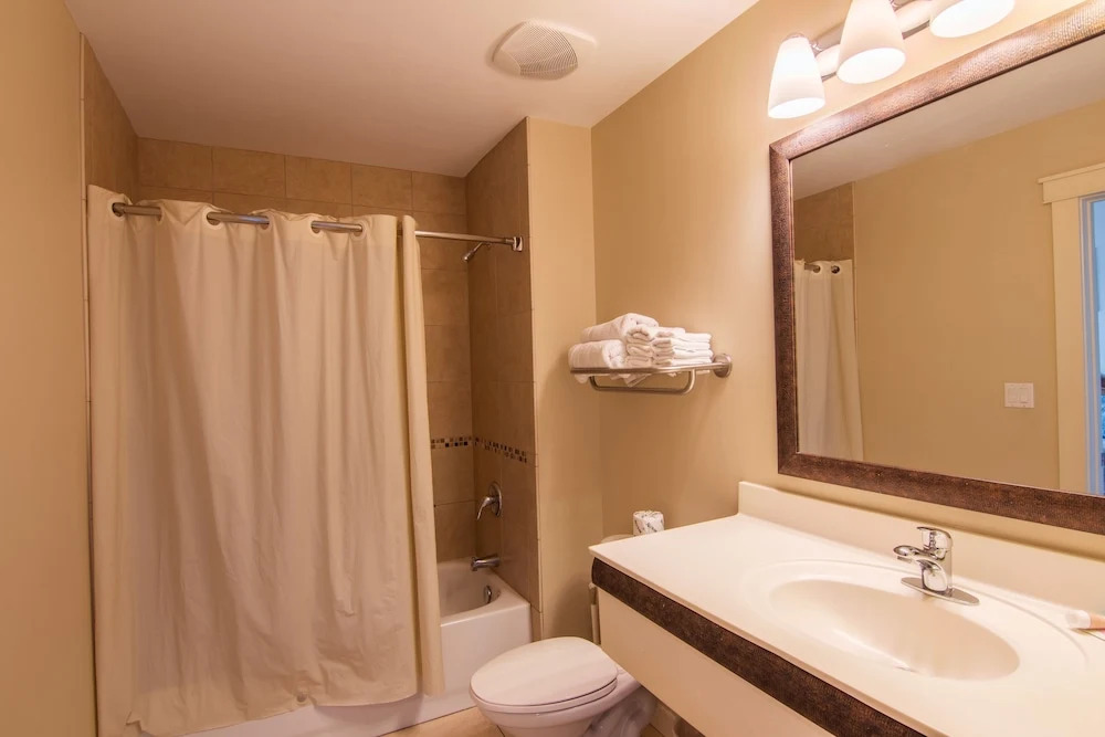 Origin at Seahaven 1135 - 2 Br Condo