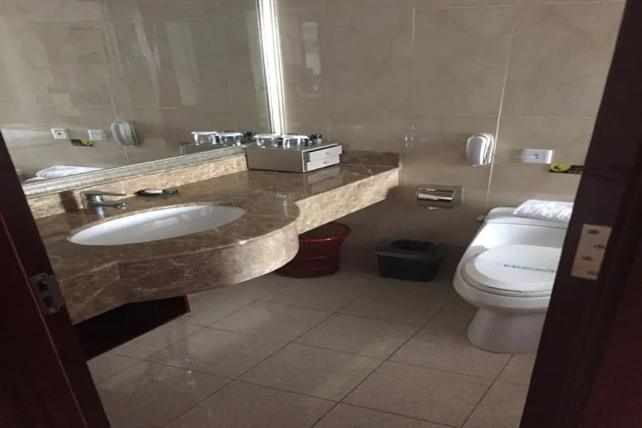 T-Longee Hotel