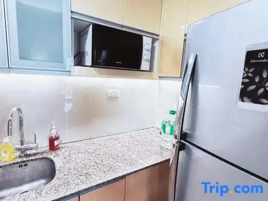 1 Bedroom Beach Condo in Mactan Newtown Near Airport - 17F