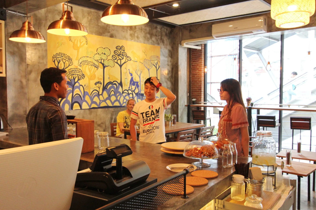 ThongLor Travellers Hostel and Cafe