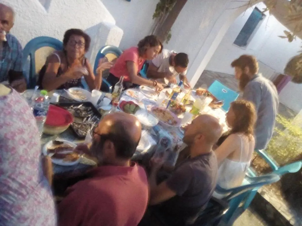 Manos Apartments