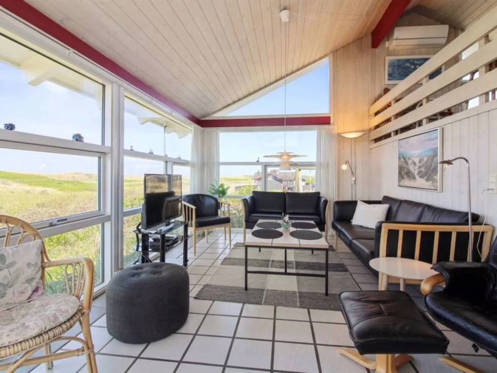 "Rajna" - 100m from the sea in NW Jutland