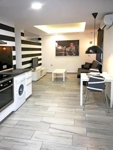 Conil Red-Black Apartment