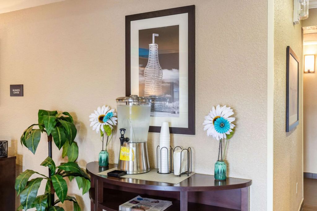 Comfort Inn South Tulsa - Woodland Hills