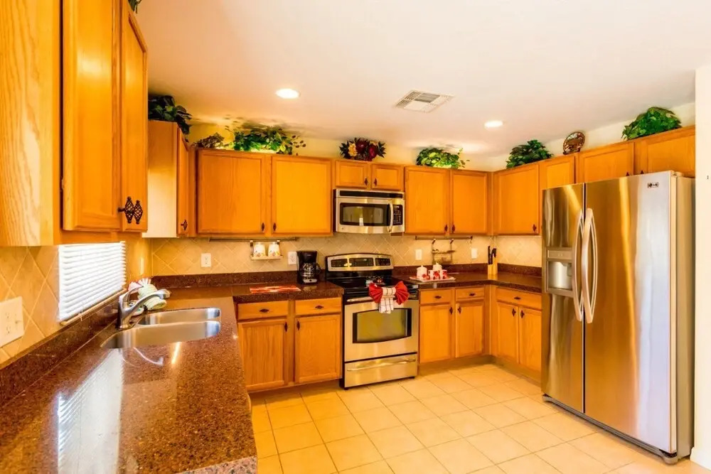 Amazing Modern 5 bed Villa With South Facing Pool Overlooking Conservation and Woodland