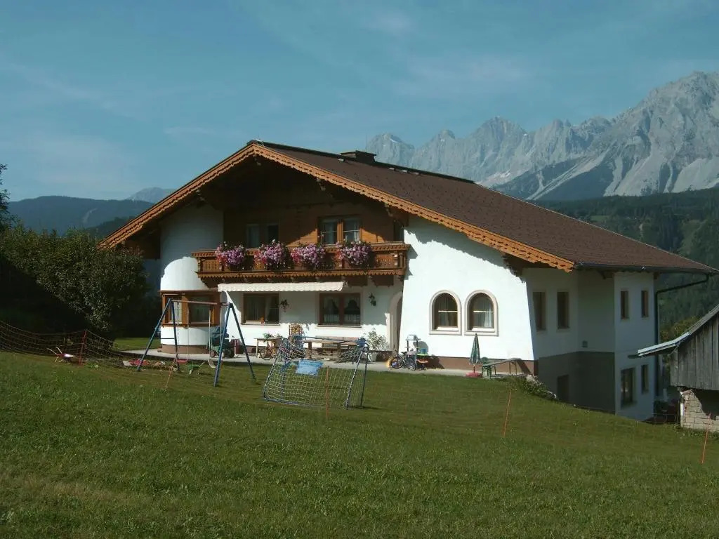 Ferienhaus u. Appartement Knauss