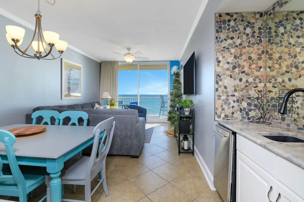 Majestic Beach Towers 2-404