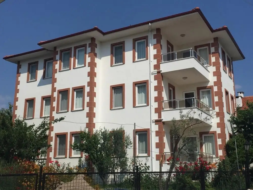 Ugurevler Apart