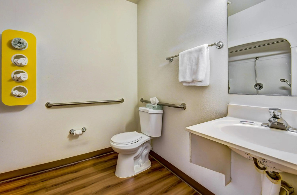 Motel 6-Roseburg, OR
