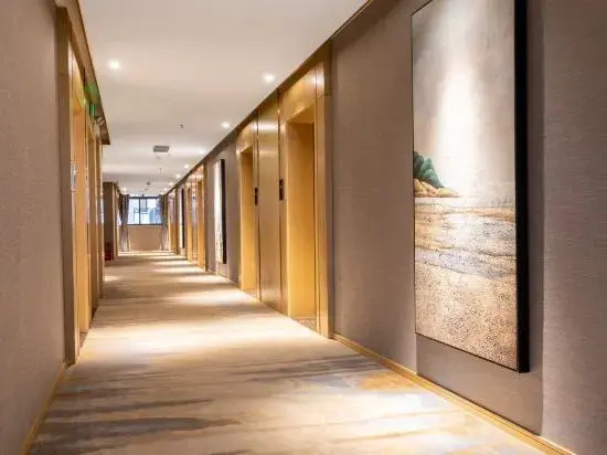 Qiaojun Hotel (Zhanjiang Dingsheng Plaza Luchuan Avenue Middle)