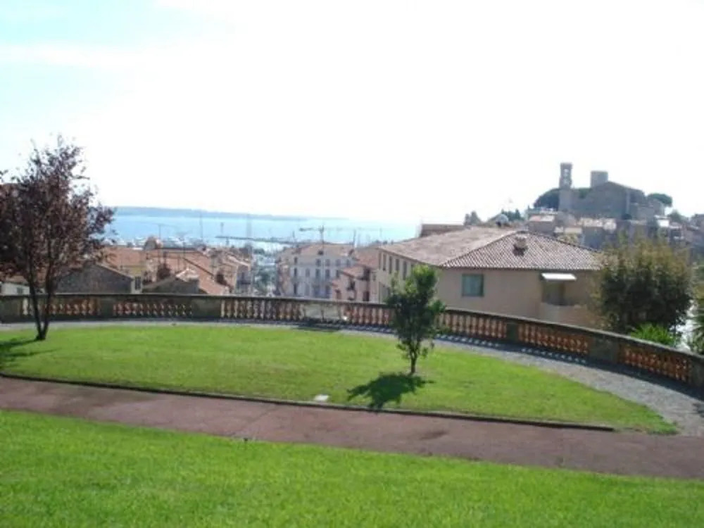Studio in Cannes, With Wonderful City View and Wifi - 500 m From the B