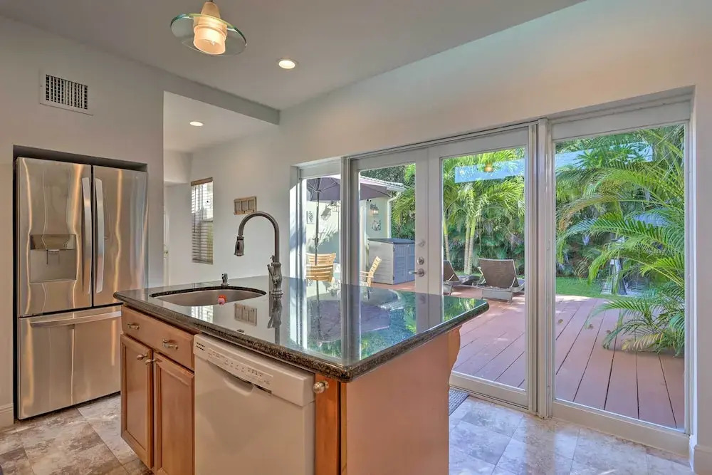 < 9 Mi to Downtown Miami - Modern Getaway