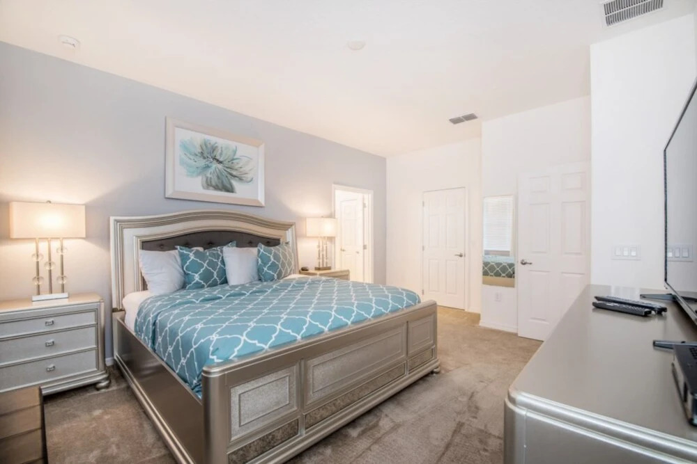 11 Bedroom 9.5 Bathroom 4792sq Foot Villa 7000os