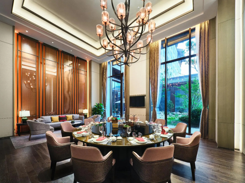 Crowne Plaza Wuxi Lake View