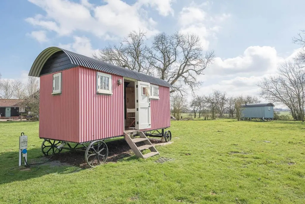 Sage Shepherds Hut Boundary Farm, Framlingham