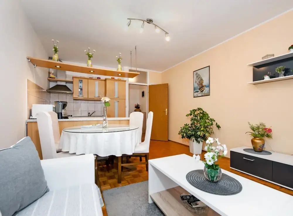 Brigth and Breezy Rovinj Apartments