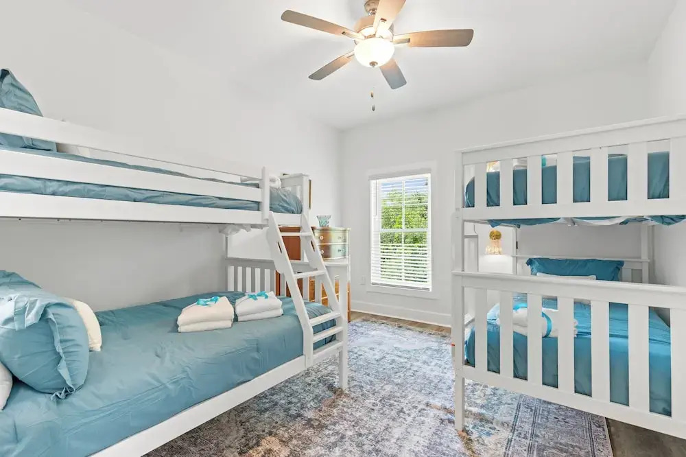 Spacious 6BR Beach Home Sleeps 15 Relax & Reconnect at Coastal Breeze